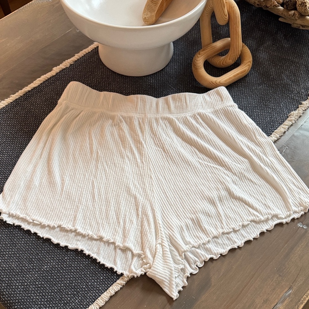 Roxy Off-White Ribbed Shorts
